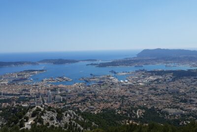 La rade de Toulon - Agrandir l'image 2 sur 56, fenêtre modale