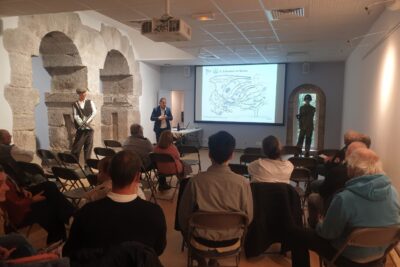 Conférence hors les murs - Agrandir l'image 12 sur 56, fenêtre modale
